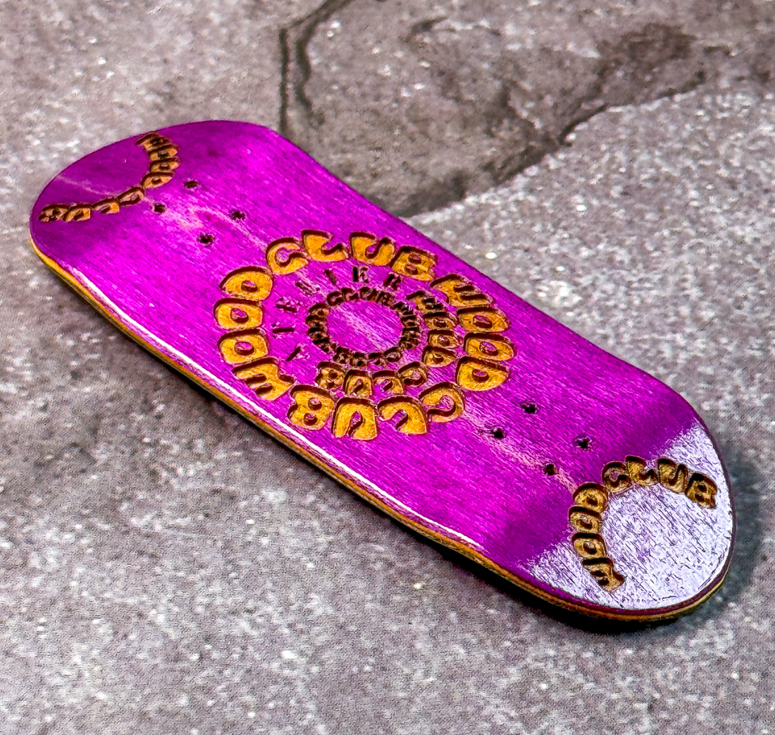 WoodClub ATELIER Drevená doska 33,7mm - "Phantom Purple"